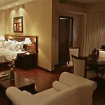 Trianon Royal Hotel