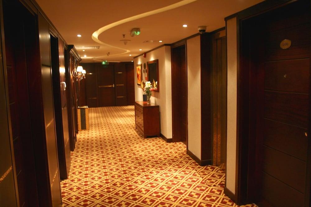 Hotel Trianon Royal Abu Dhabi